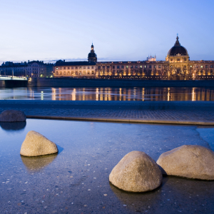 Hôtel-Dieu depuis les Berges © Tristan Deschamps