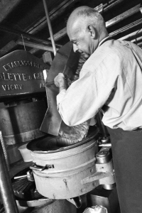 L'huilerie Beaujolaise à Beaujeu © Le Fotographe